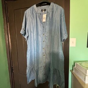Kut from the Kloth Medium Wash Denim Shirt Dress